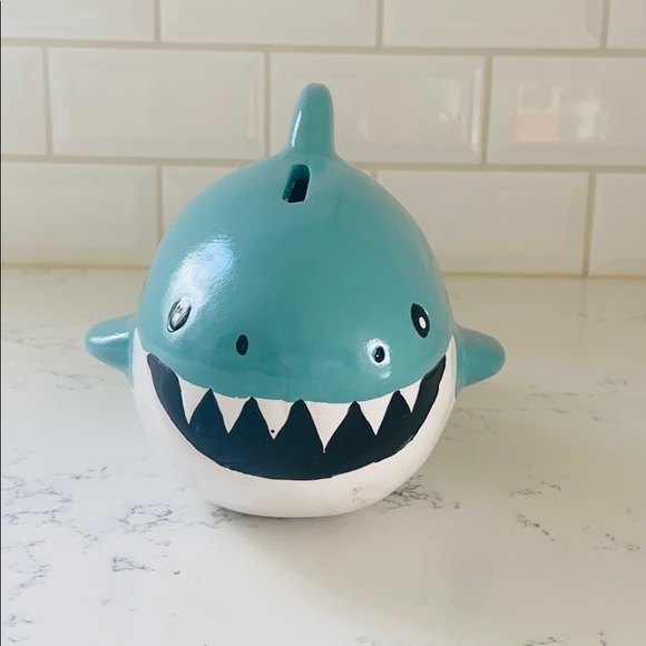 Isaac Jacobs Shark Coin Bank - Picture 4 of 16